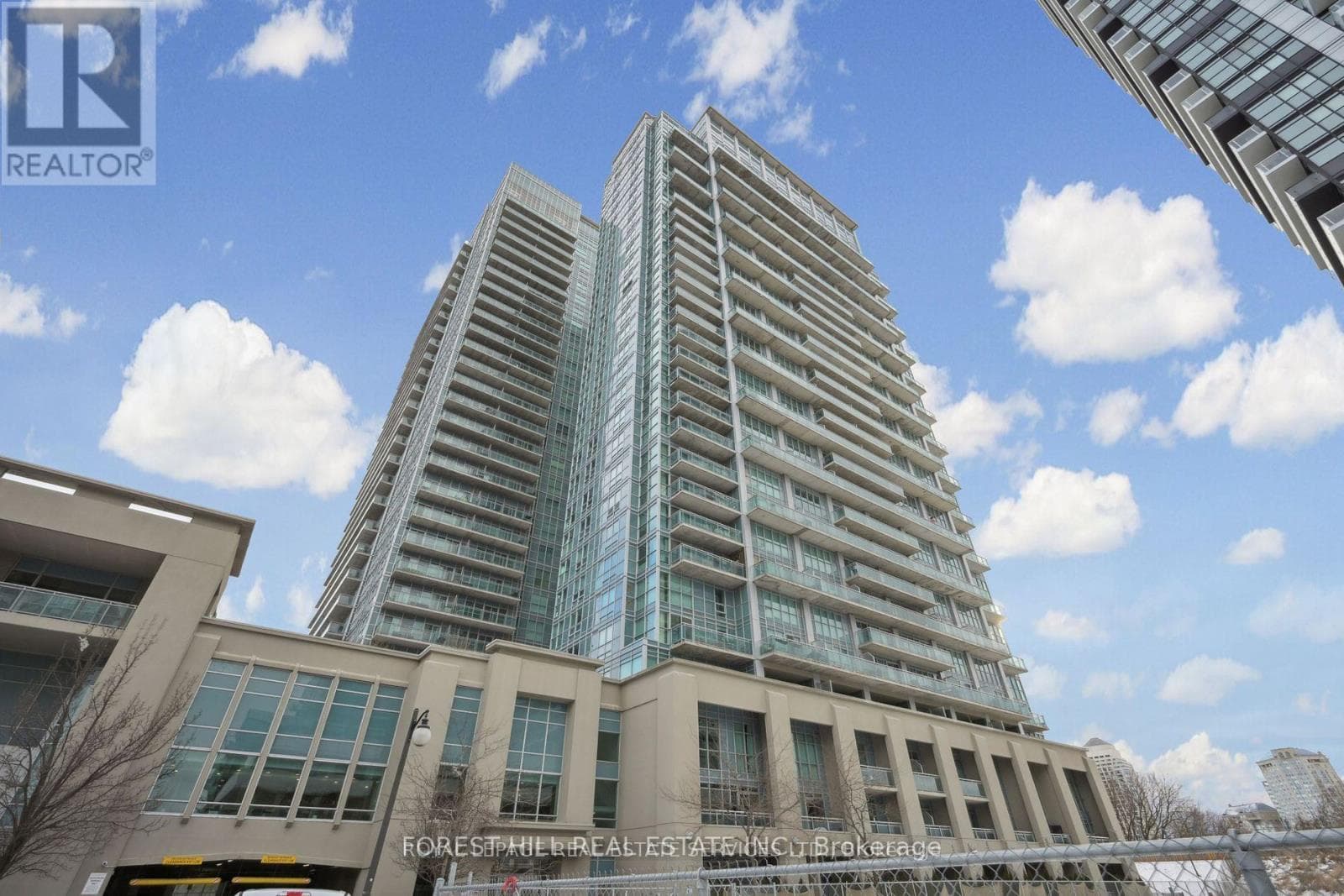 623- 165 Legion Road