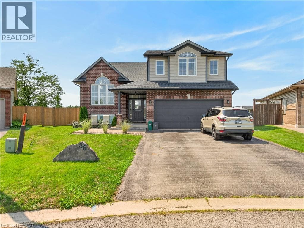 Single Family at 86 GOLDEN ACRES Drive, West Lincoln, Ontario - Photo 3 - RE/MAX Garden City Realty