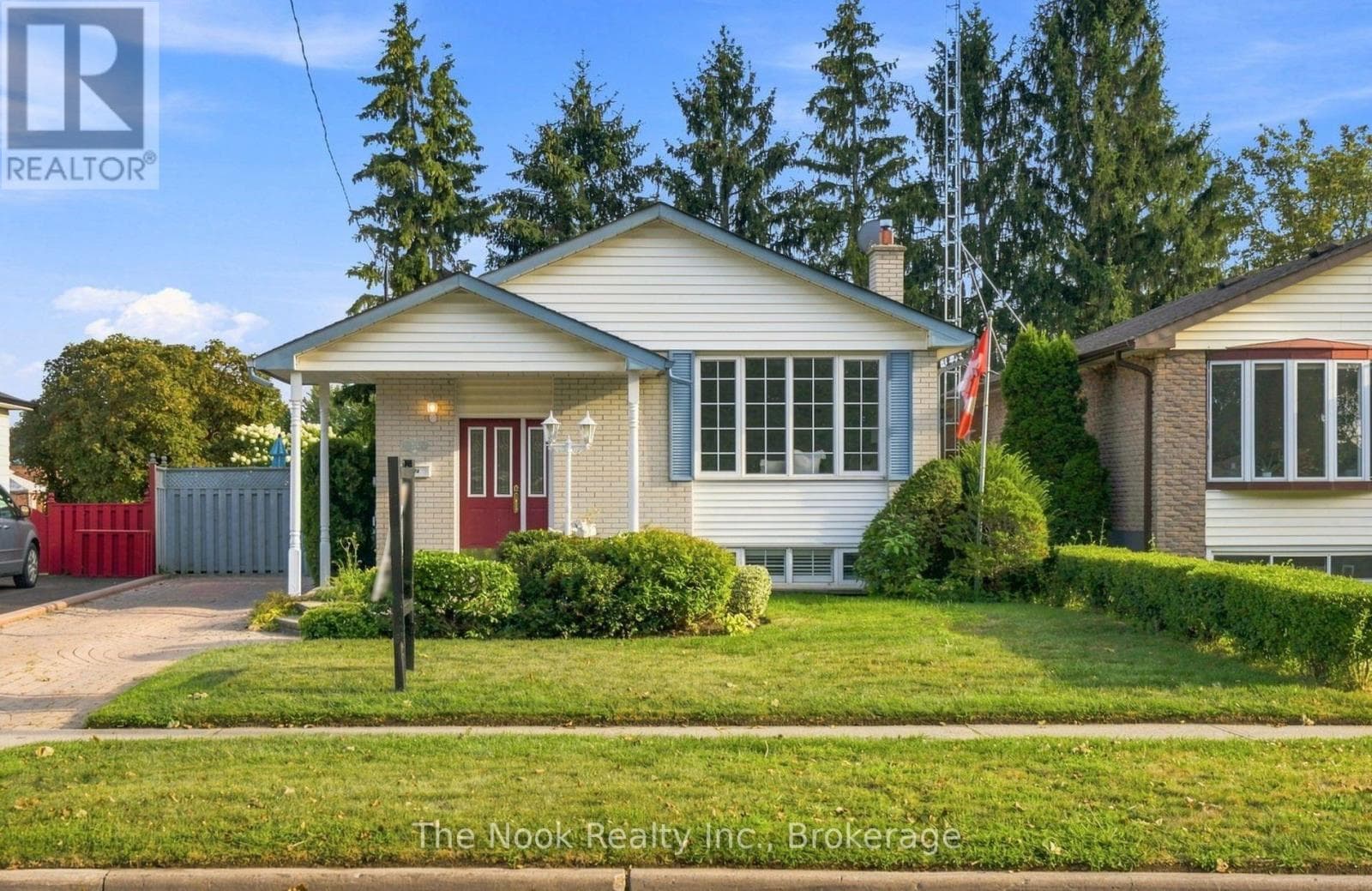 274 Labrador Drive