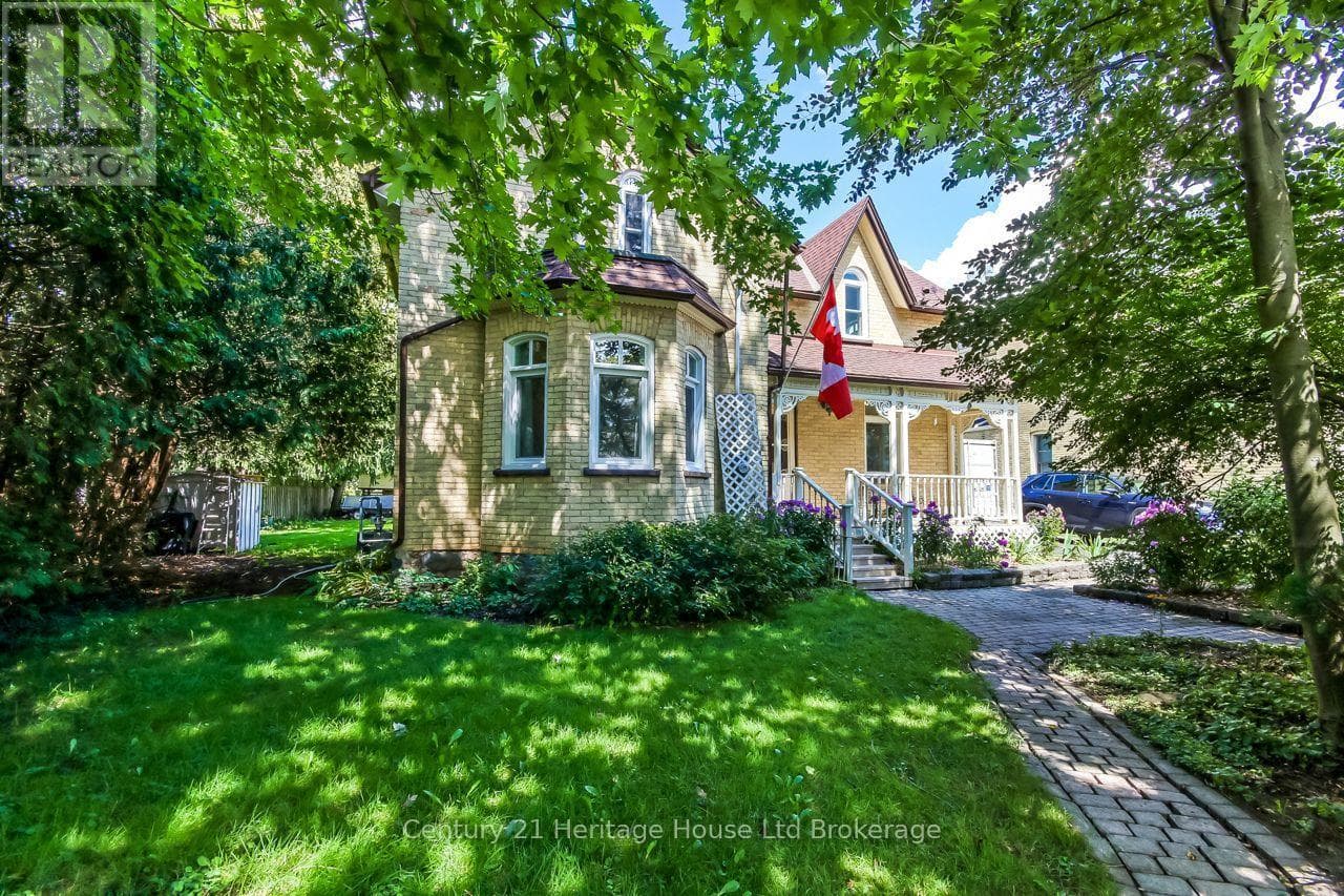 166 Dundas Street