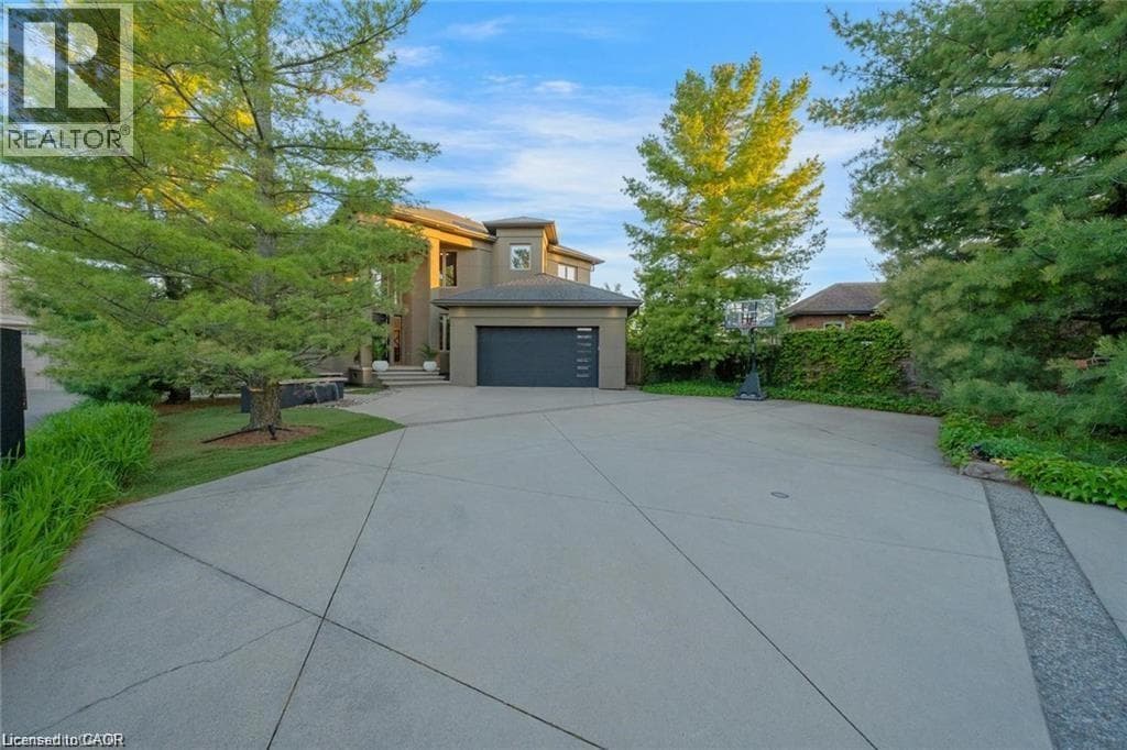 Single Family at 32 KENNY Court, Thorold, Ontario - Photo 4 - RE/MAX Garden City Realty