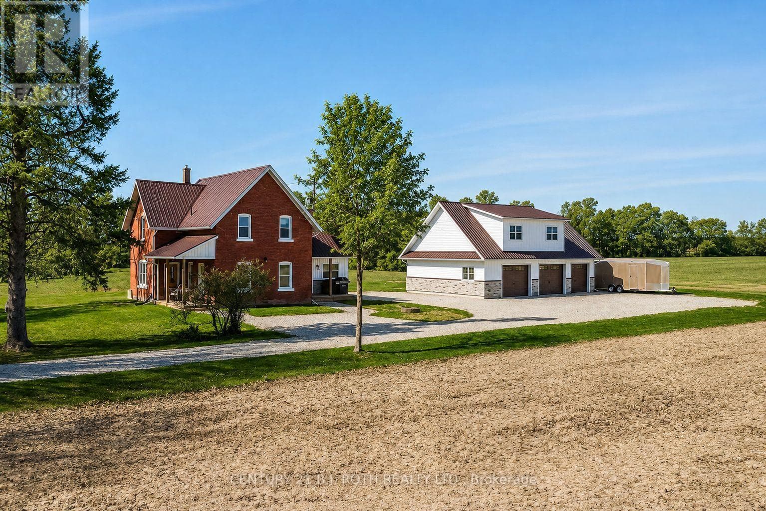 1153 Glengarry Landing Road