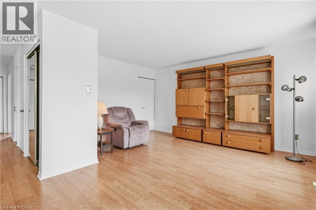 Single Family at 68- 122 BUNTING Road, St. Catharines, Ontario - Photo 6 - RE/MAX Garden City Realty