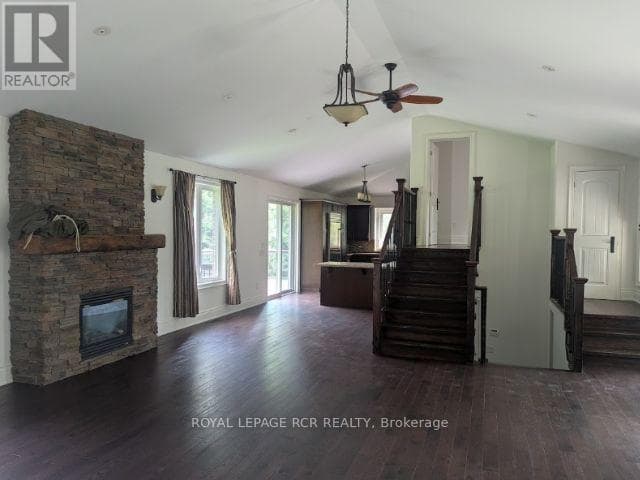 Single Family at 986 15th Sideroad, King (King City), Ontario - Photo 4 - RE/MAX Garden City Realty