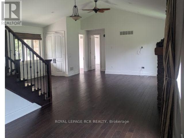 Single Family at 986 15th Sideroad, King (King City), Ontario - Photo 5 - RE/MAX Garden City Realty