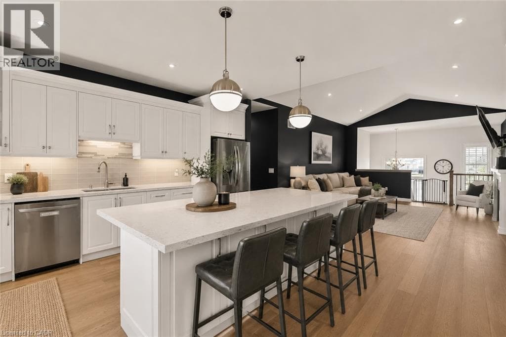 Single Family at 3 DELICIOUS Court, Thorold, Ontario - Photo 7 - RE/MAX Garden City Realty