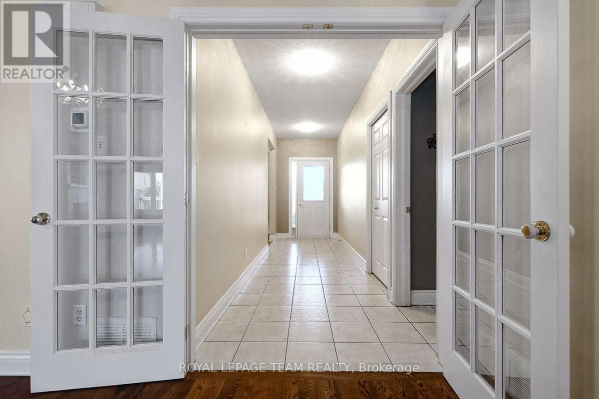 Single Family at 92 Hartsmere Drive, Ottawa, Ontario - Photo 3 - RE/MAX Garden City Realty