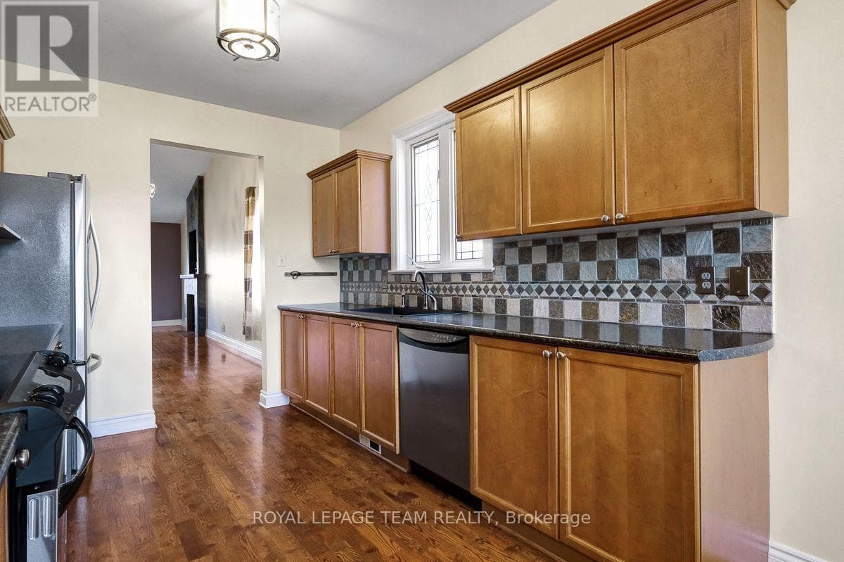 Single Family at 92 Hartsmere Drive, Ottawa, Ontario - Photo 6 - RE/MAX Garden City Realty