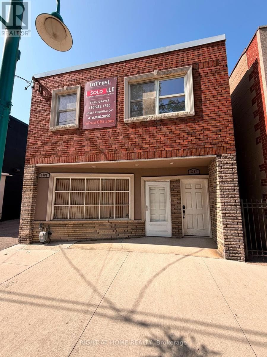 Multi-family at 201- 3384 Lake Shore Boulevard, Toronto (Long Branch), Ontario - Photo 8 - RE/MAX Garden City Realty