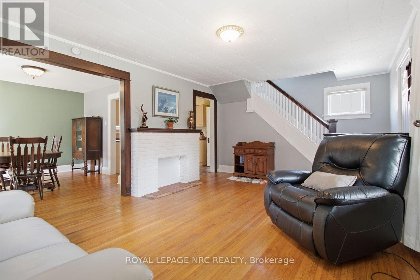 Single Family at 60 Forest Avenue, Port Colborne (Sugarloaf), Ontario - Photo 9 - RE/MAX Garden City Realty