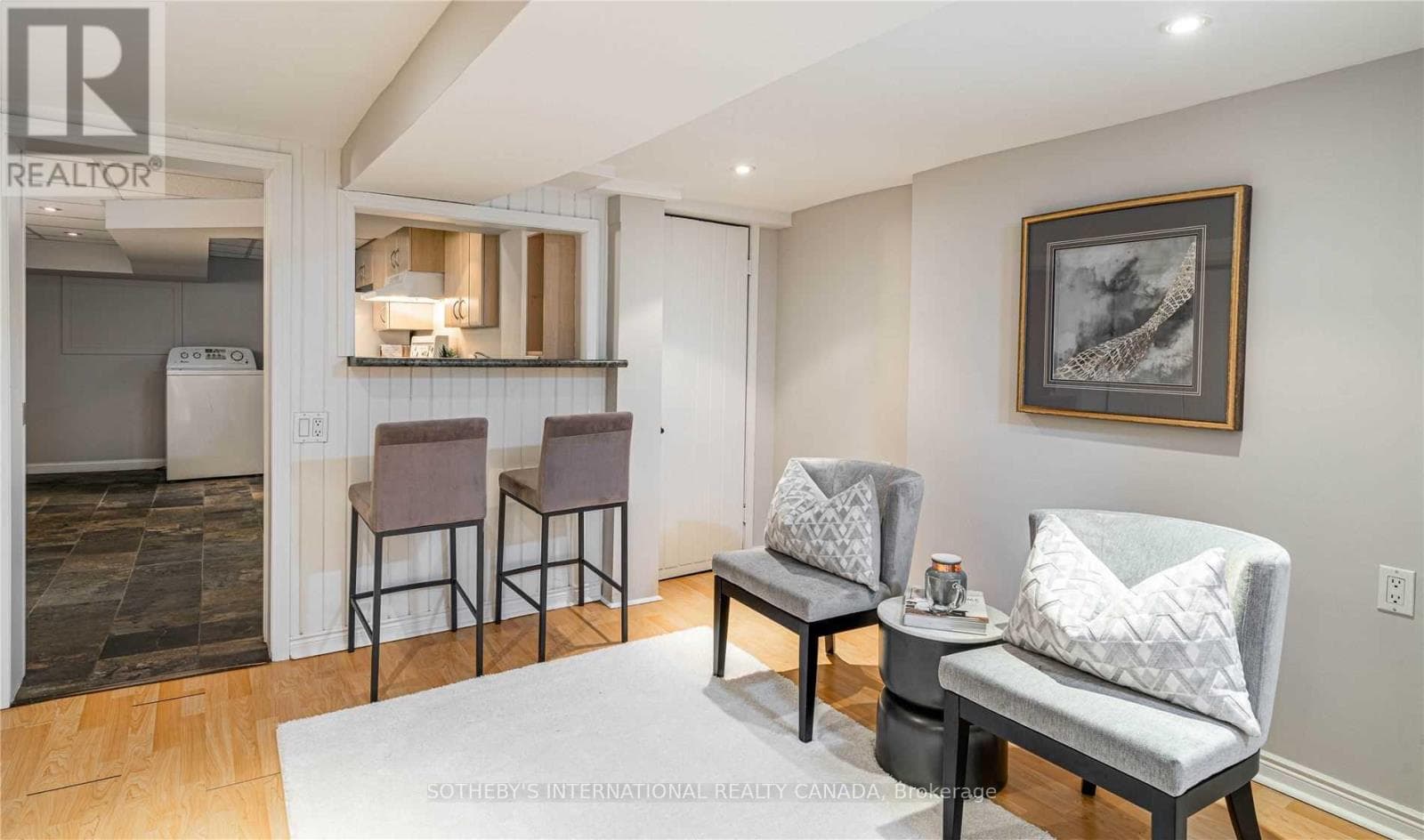 Single Family at Lower- 213 Shaw Street, Toronto (Trinity-Bellwoods), Ontario - Photo 4 - RE/MAX Garden City Realty
