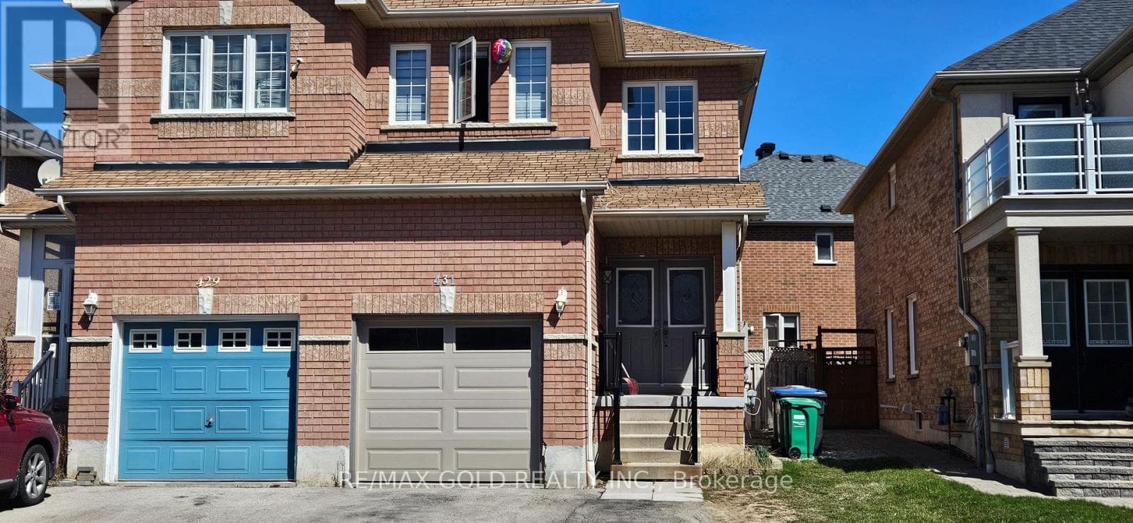 Upper- 431 Krotone Crescent