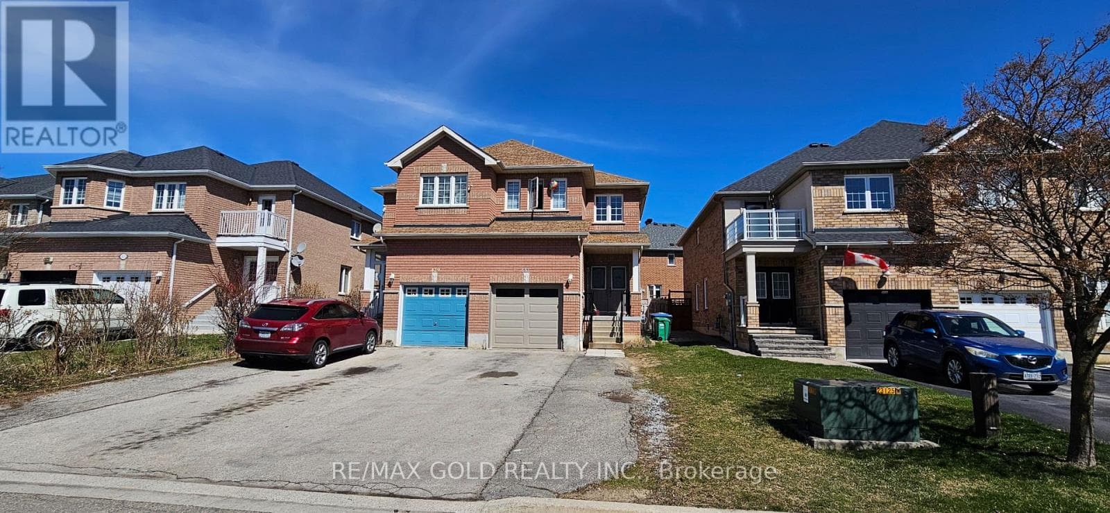 Single Family at Upper- 431 Krotone Crescent, Mississauga (Meadowvale Village), Ontario - Photo 2 - RE/MAX Garden City Realty
