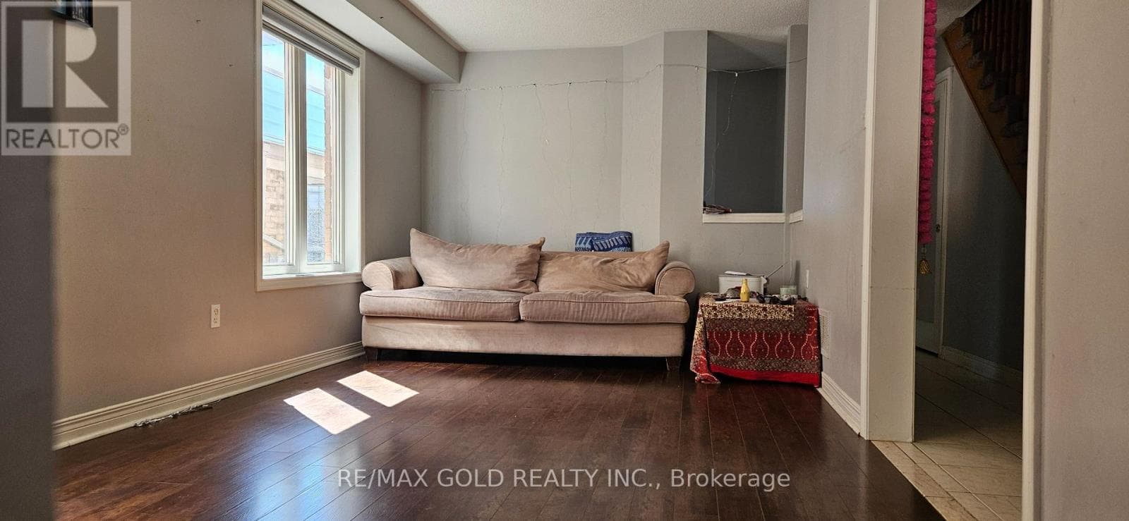 Single Family at Upper- 431 Krotone Crescent, Mississauga (Meadowvale Village), Ontario - Photo 5 - RE/MAX Garden City Realty