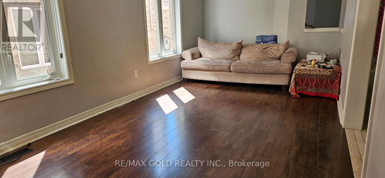Single Family at Upper- 431 Krotone Crescent, Mississauga (Meadowvale Village), Ontario - Photo 9 - RE/MAX Garden City Realty