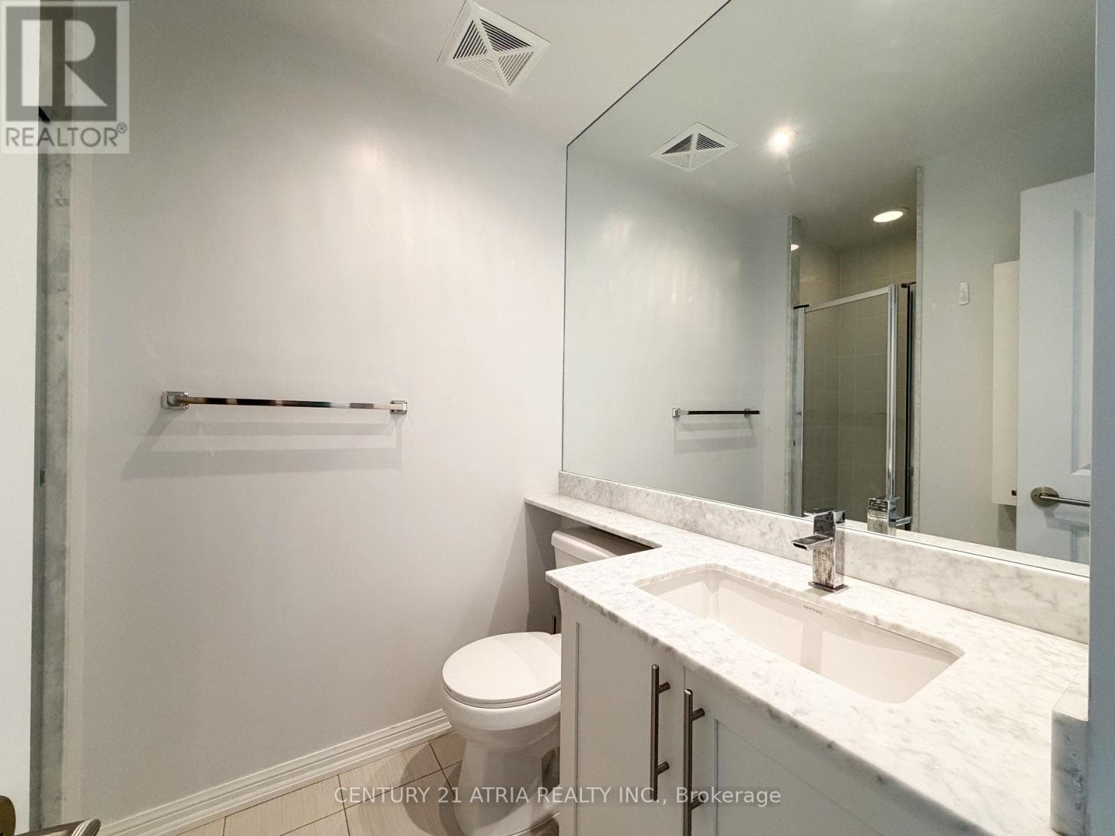 Single Family at 2506- 125 Western Battery Road, Toronto (Niagara), Ontario - Photo 10 - RE/MAX Garden City Realty