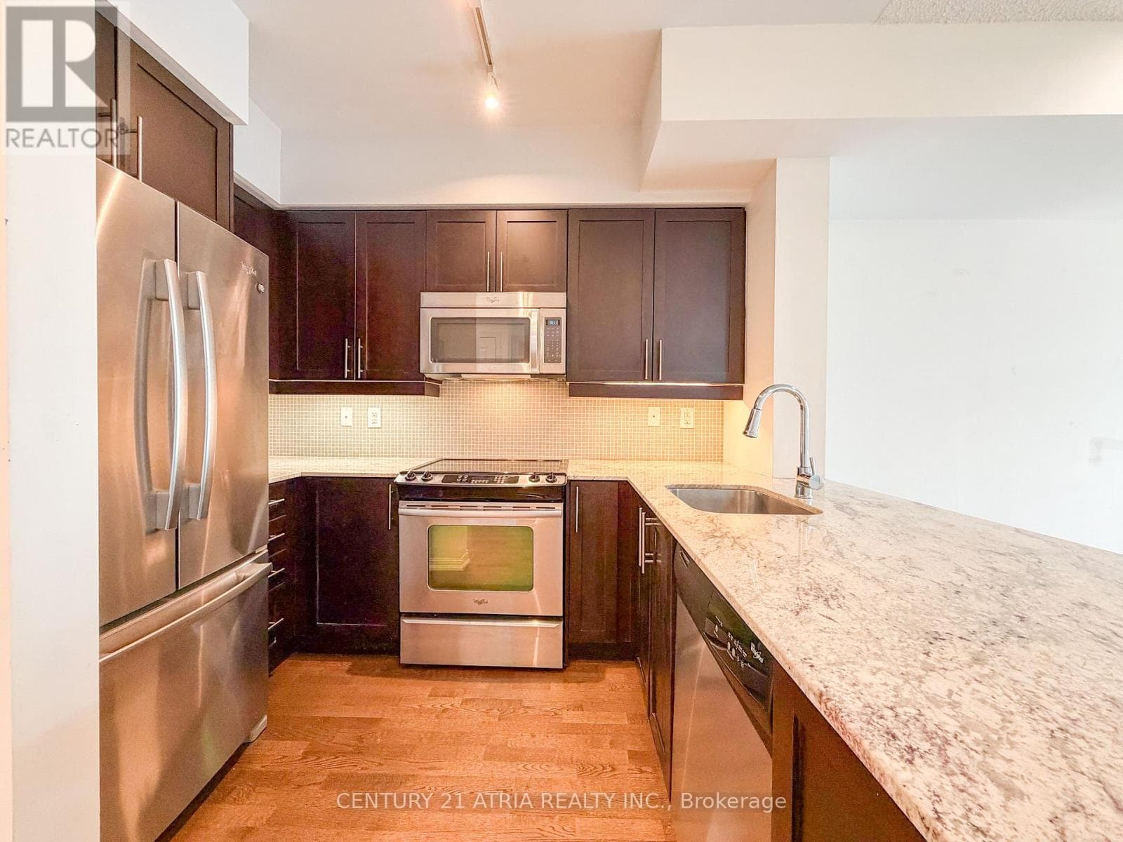 Single Family at 2506- 125 Western Battery Road, Toronto (Niagara), Ontario - Photo 3 - RE/MAX Garden City Realty