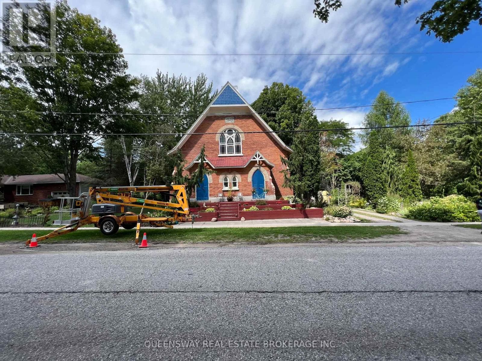 10 Mill Street