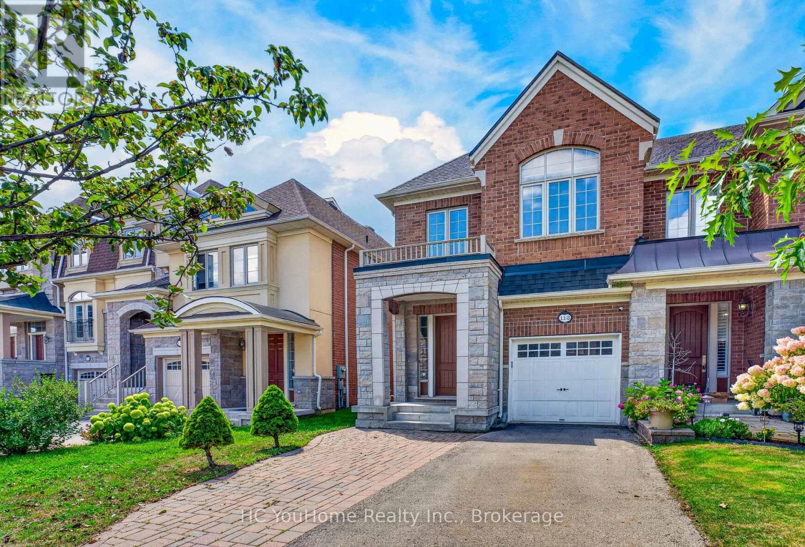 112 Lacewood Drive