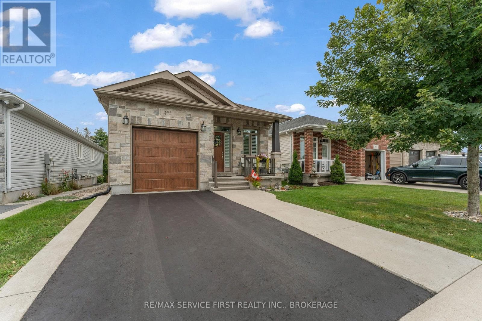 Single Family at 1604 Jade Avenue, Kingston (City Northwest), Ontario - Photo 2 - RE/MAX Garden City Realty