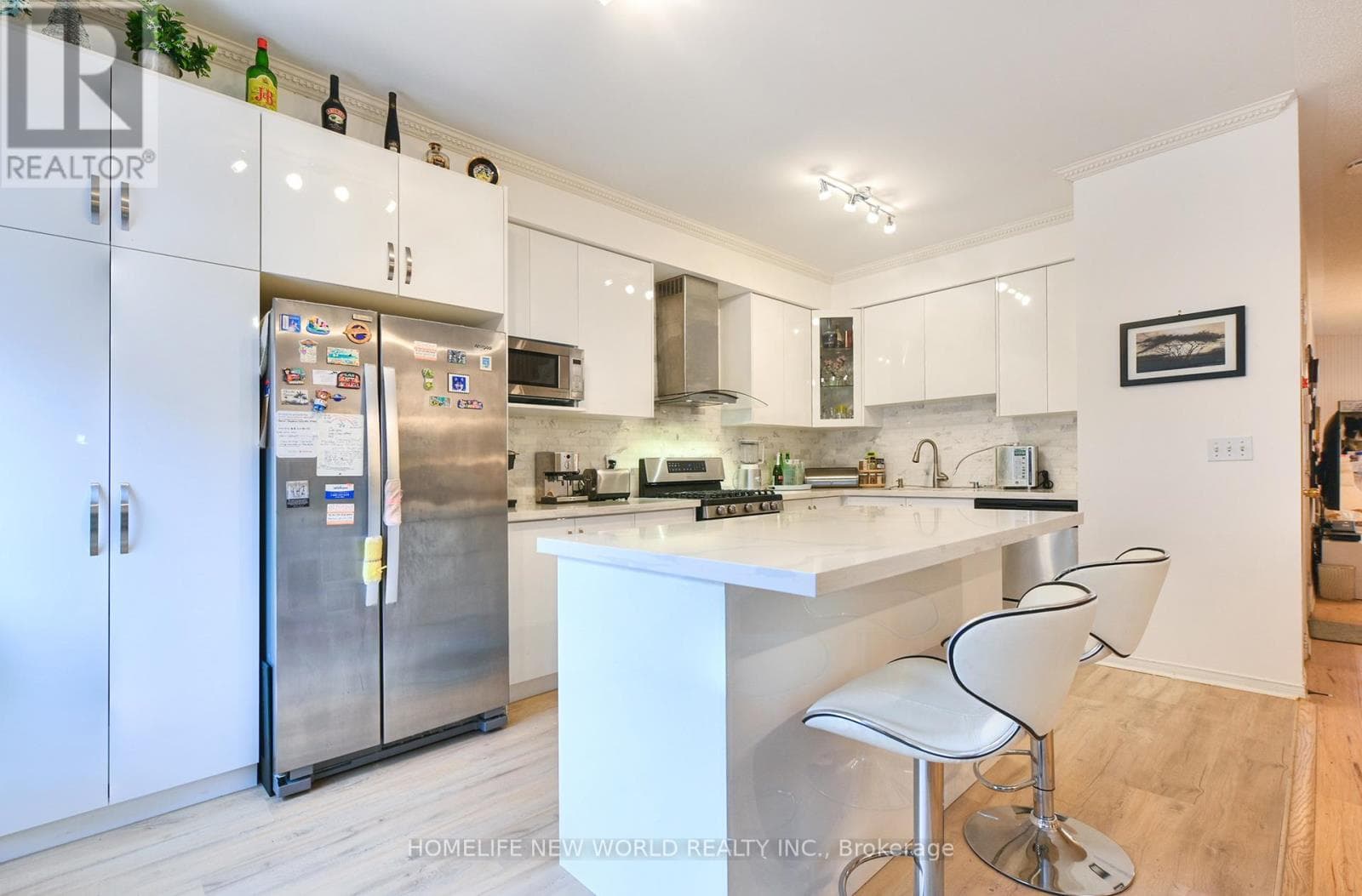 Single Family at 7 Fairlawn Avenue, Markham (Berczy), Ontario - Photo 10 - RE/MAX Garden City Realty