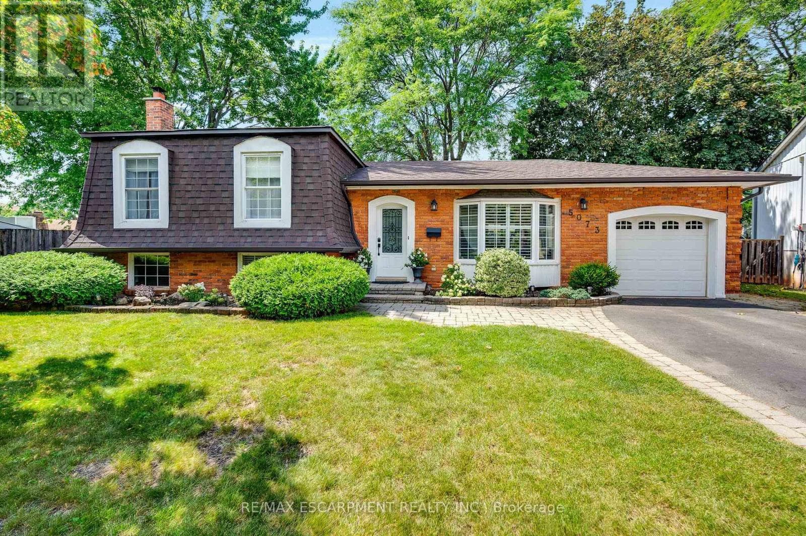 5073 Queen's Court