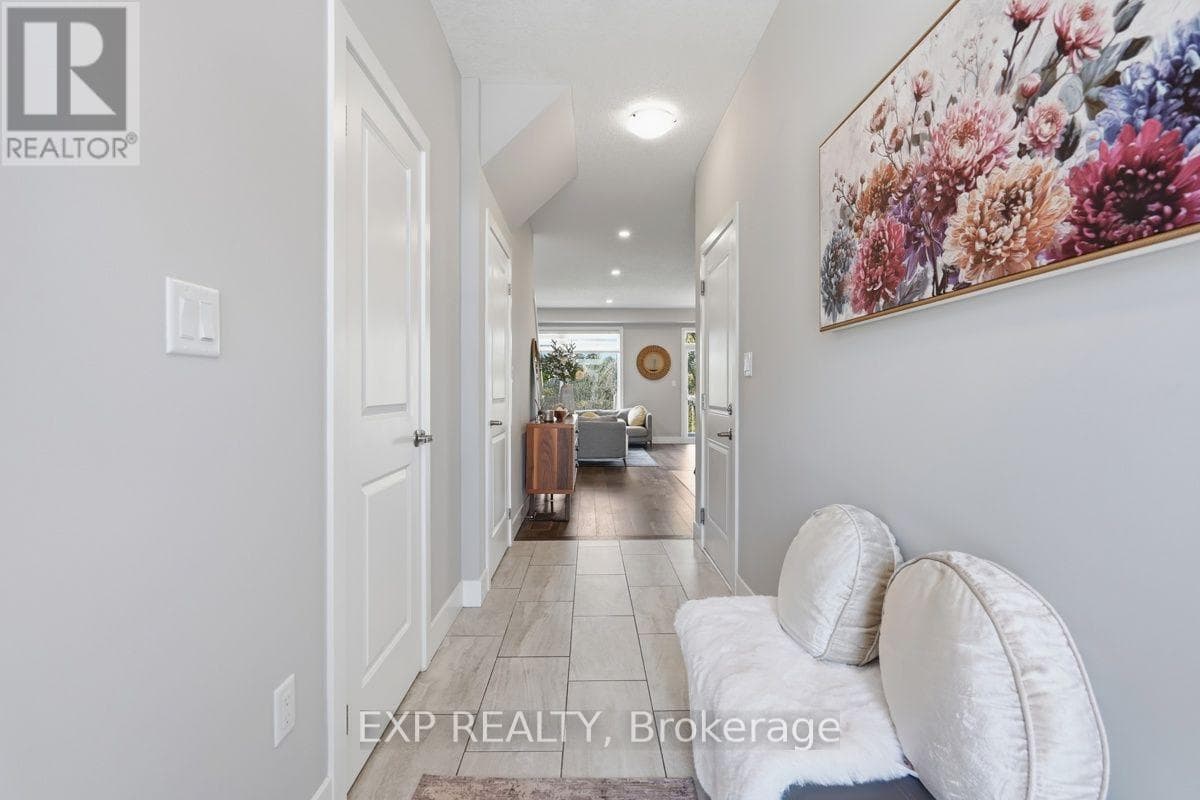 Single Family at 120- 177 Edgevalley Road, London East (East D), Ontario - Photo 4 - RE/MAX Garden City Realty