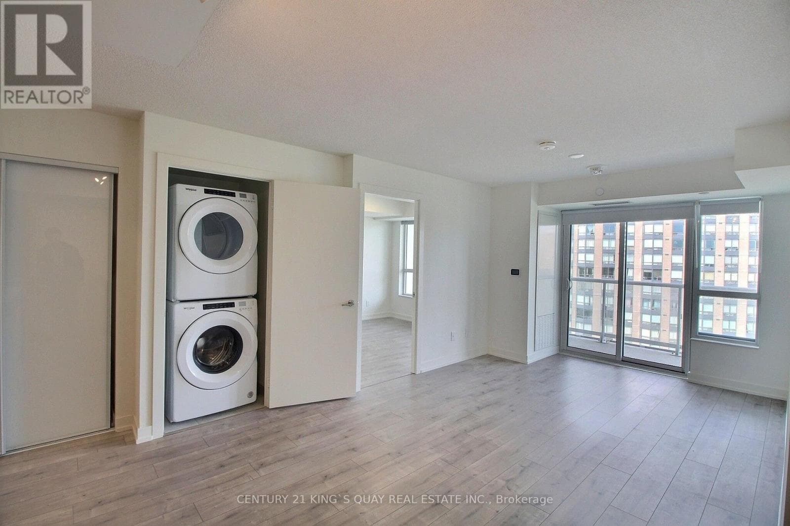 Single Family at 907- 10 Wilby Crescent, Toronto (Weston), Ontario - Photo 8 - RE/MAX Garden City Realty