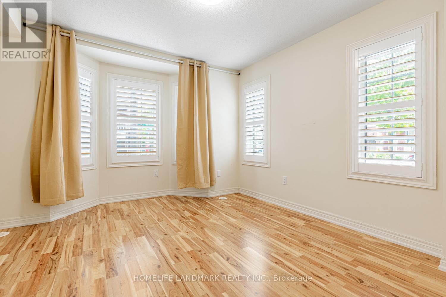 Single Family at 92- 29 Spiv Grove Way, Markham (Greensborough), Ontario - Photo 10 - RE/MAX Garden City Realty