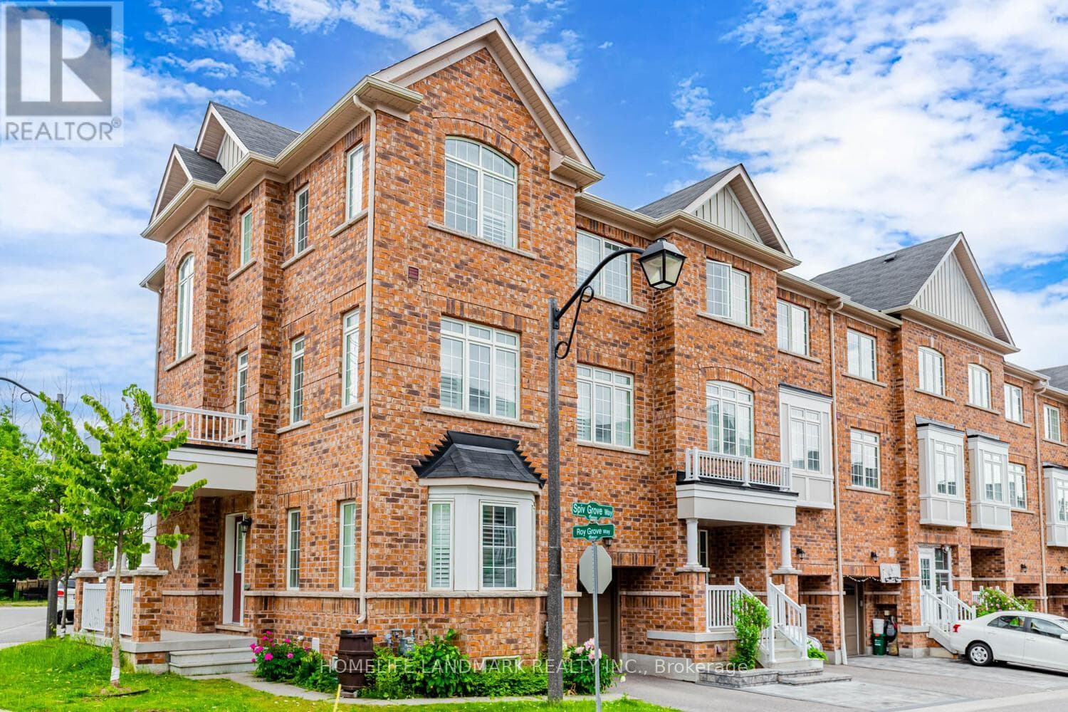 Single Family at 92- 29 Spiv Grove Way, Markham (Greensborough), Ontario - Photo 4 - RE/MAX Garden City Realty