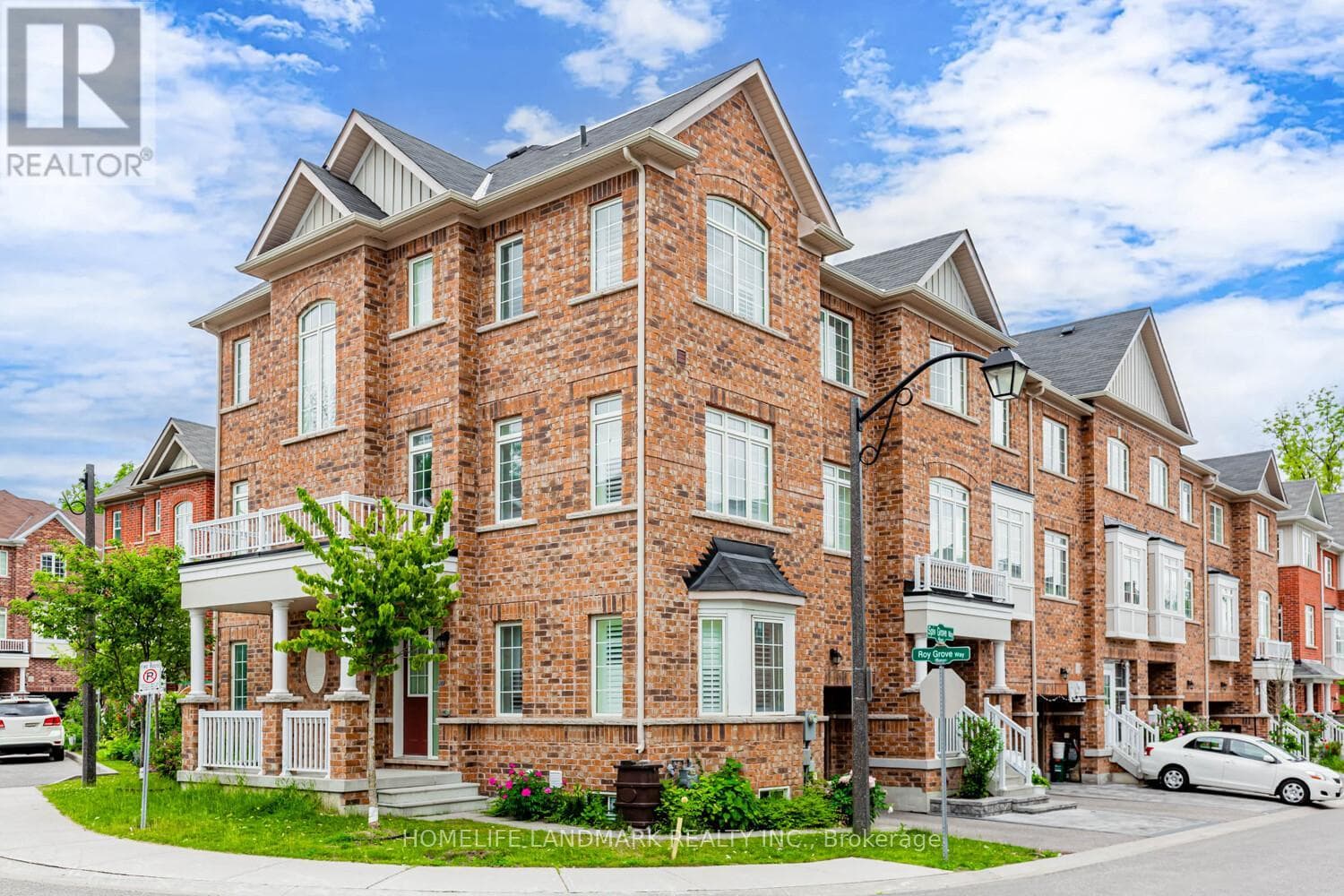 Single Family at 92- 29 Spiv Grove Way, Markham (Greensborough), Ontario - Photo 5 - RE/MAX Garden City Realty