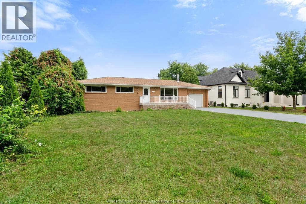 Single Family at 970 Morand Street, Windsor, Ontario - Photo 3 - RE/MAX Garden City Realty