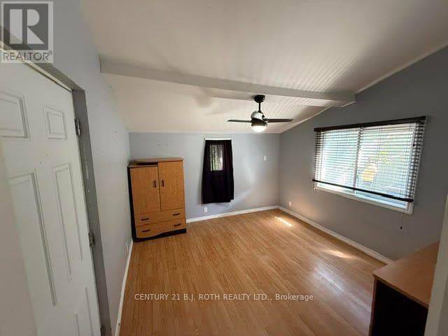 Single Family at 26 Caroline Street, Barrie (City Centre), Ontario - Photo 7 - RE/MAX Garden City Realty