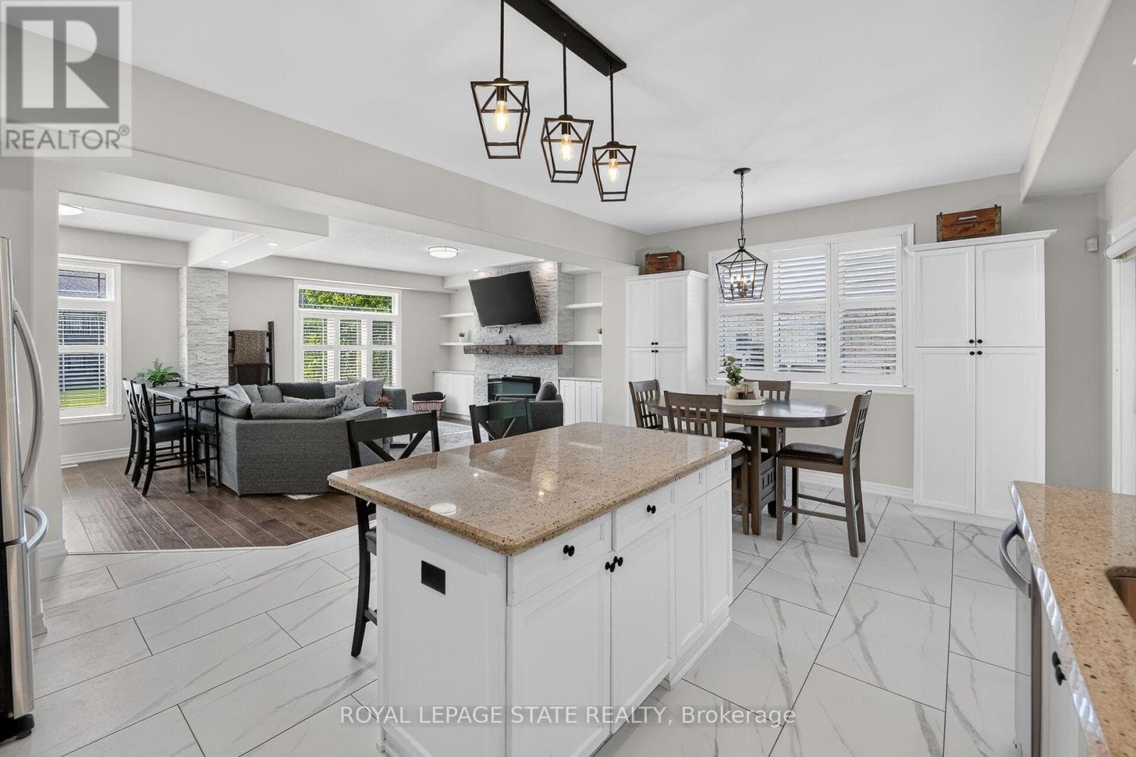 Single Family at 4079 Stadelbauer Drive, Lincoln (Beamsville), Ontario - Photo 10 - RE/MAX Garden City Realty