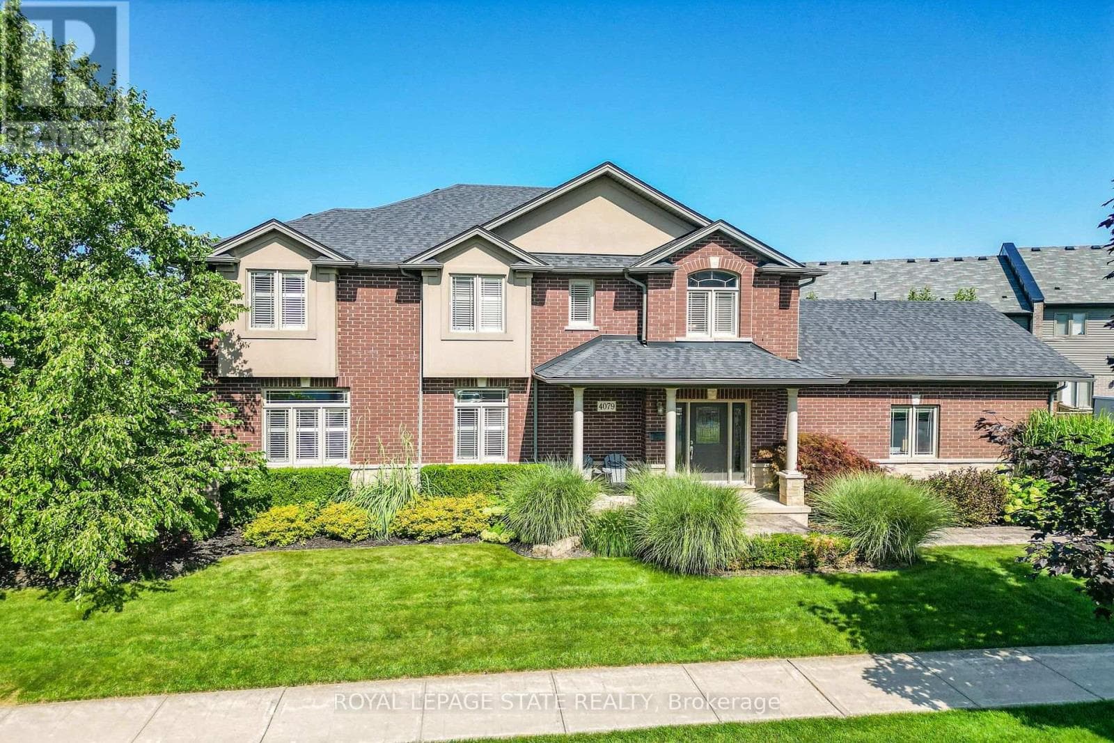 Single Family at 4079 Stadelbauer Drive, Lincoln (Beamsville), Ontario - Photo 3 - RE/MAX Garden City Realty
