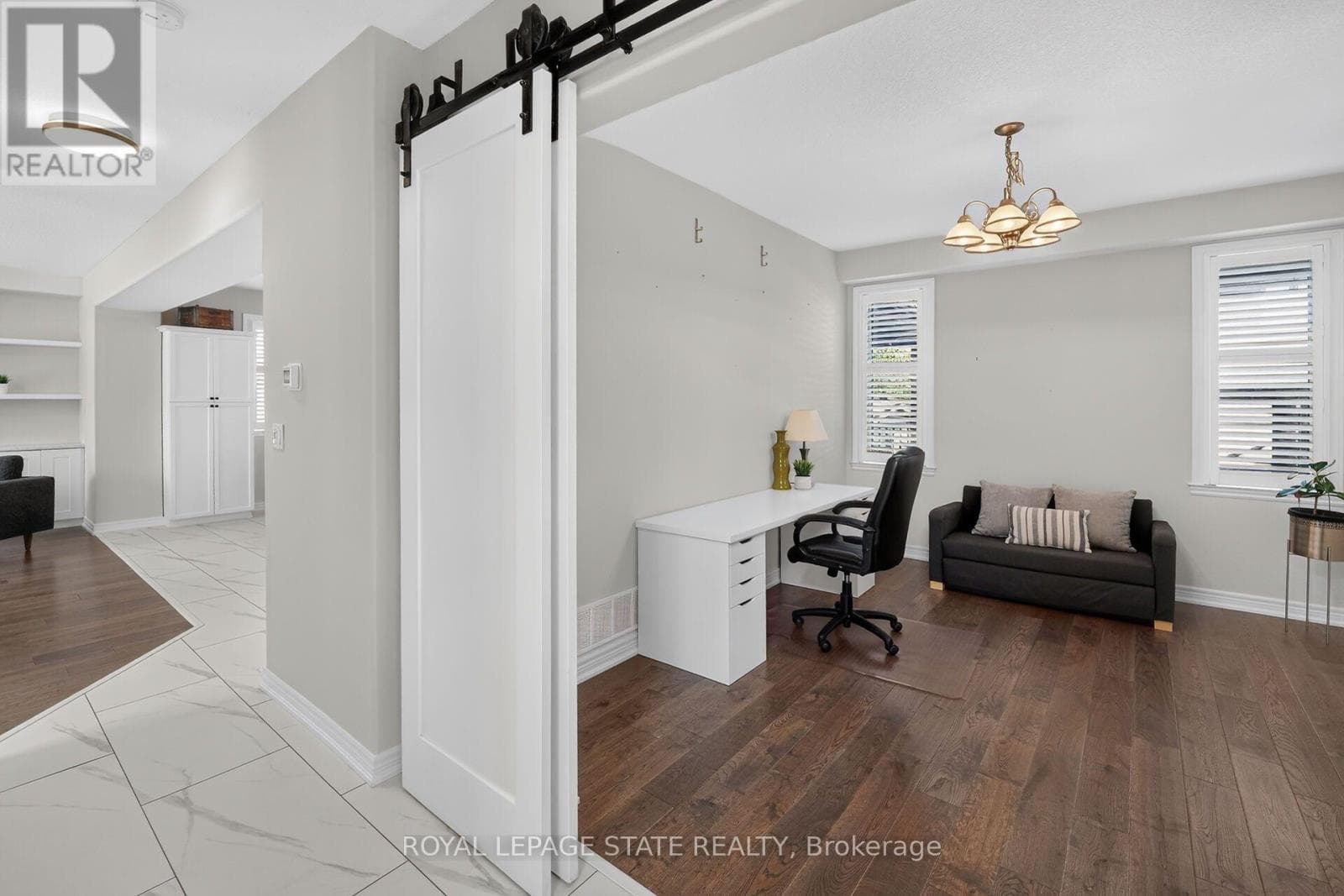 Single Family at 4079 Stadelbauer Drive, Lincoln (Beamsville), Ontario - Photo 6 - RE/MAX Garden City Realty