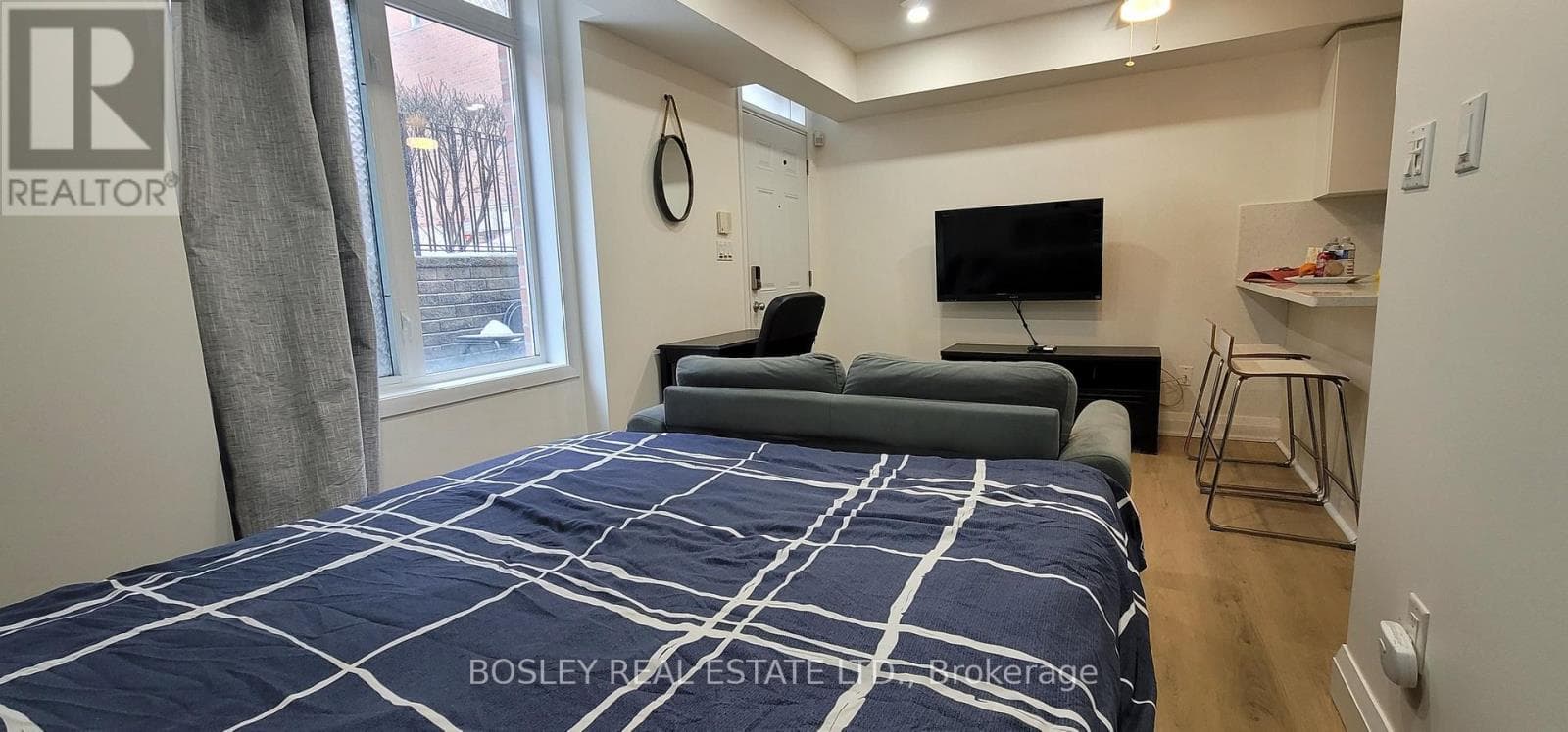 Single Family at 128- 415 Jarvis Street, Toronto (Cabbagetown-South St. James Town), Ontario - Photo 5 - RE/MAX Garden City Realty