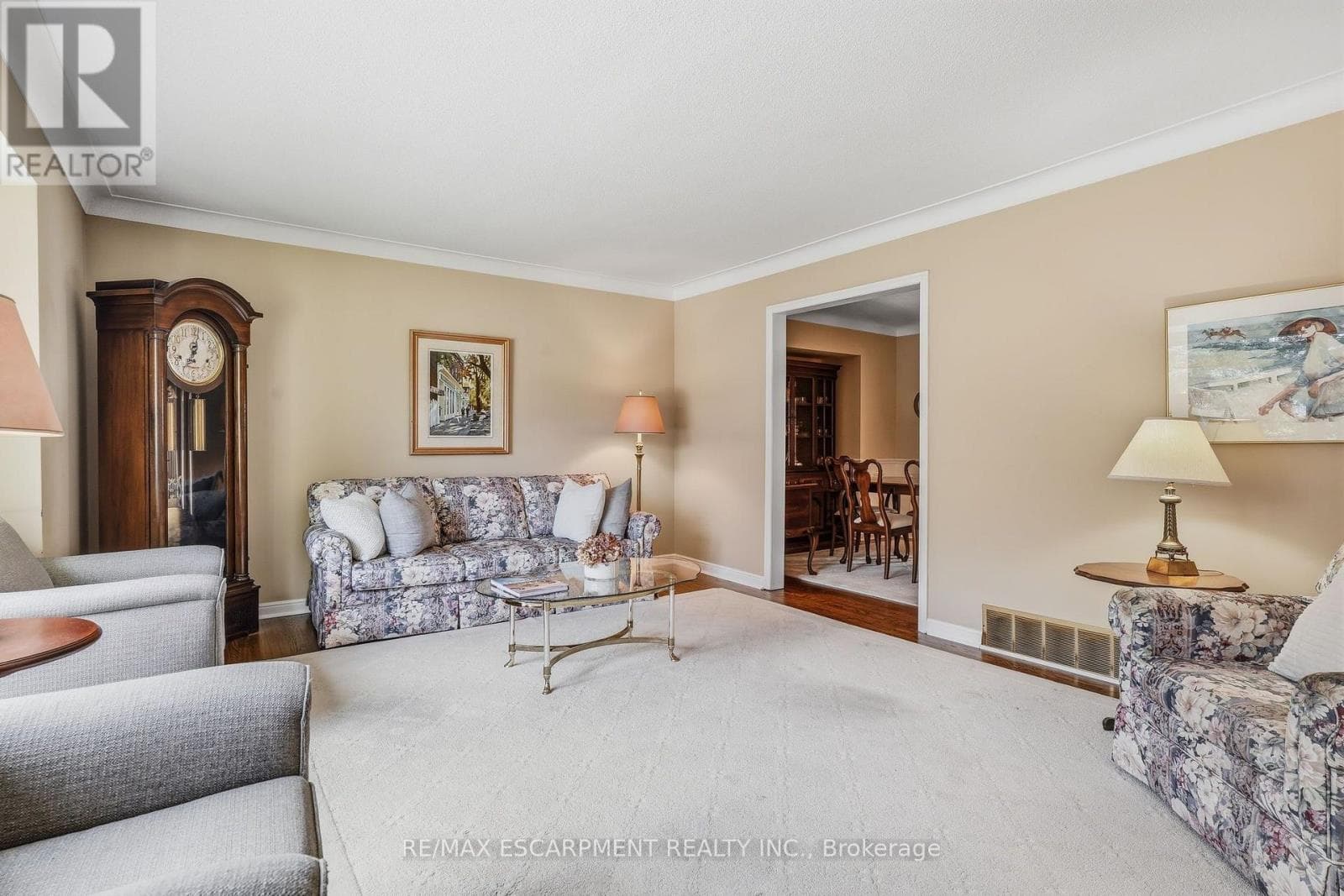 Single Family at 359 Lark Avenue, Burlington (LaSalle), Ontario - Photo 10 - RE/MAX Garden City Realty
