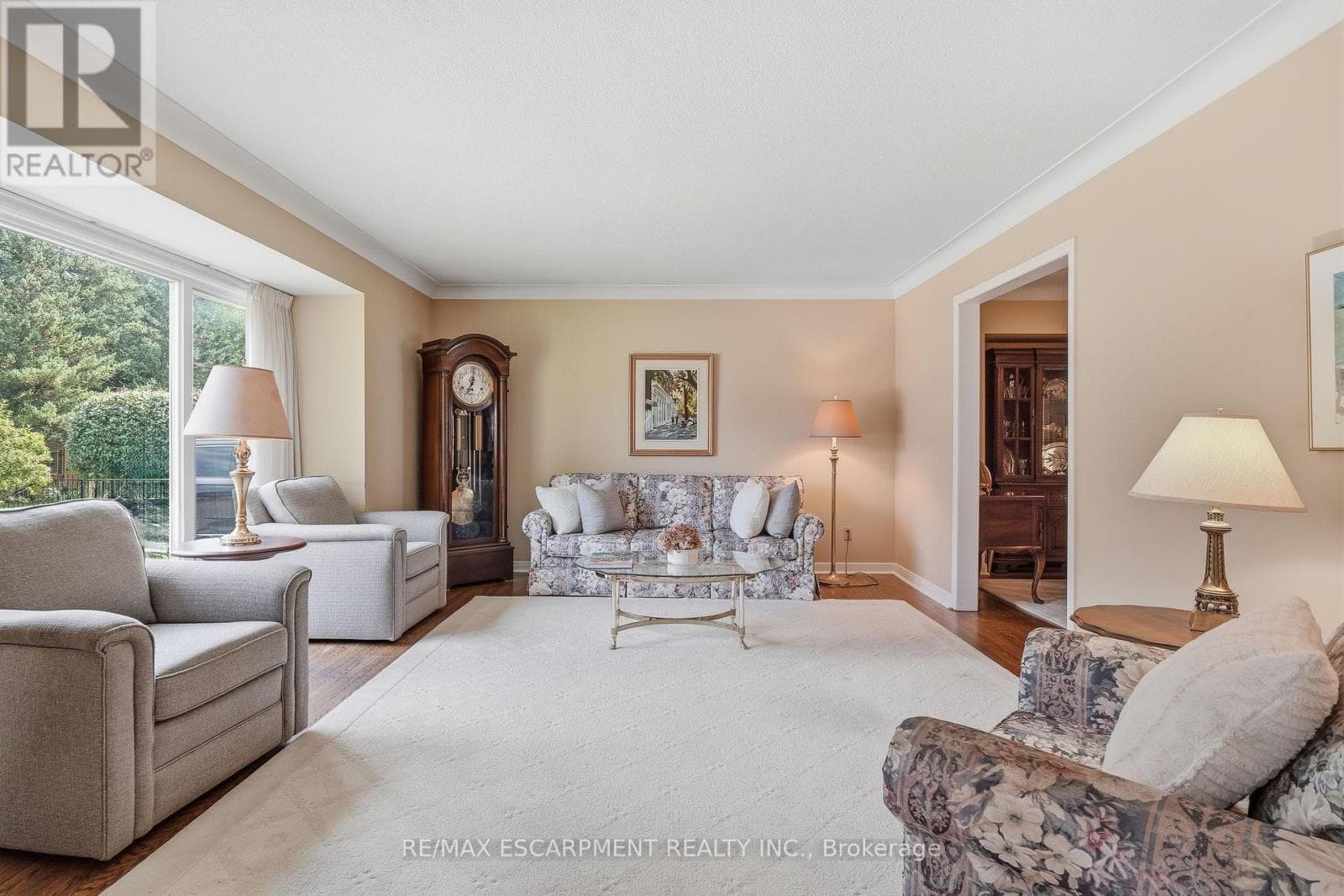 Single Family at 359 Lark Avenue, Burlington (LaSalle), Ontario - Photo 9 - RE/MAX Garden City Realty