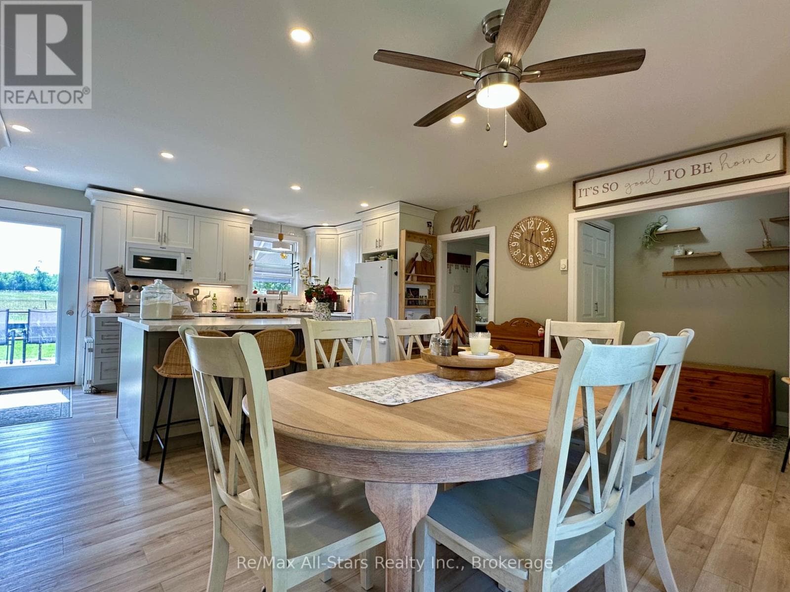 Single Family at 4 Warnica Drive, Kawartha Lakes (Somerville), Ontario - Photo 6 - RE/MAX Garden City Realty