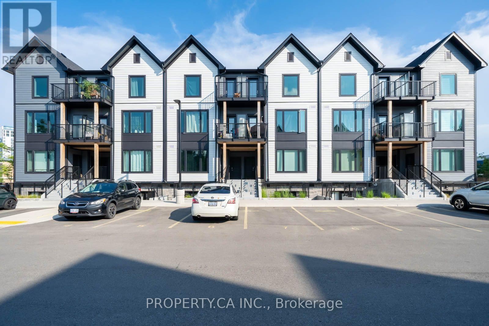 124- 708 Woolwich Street