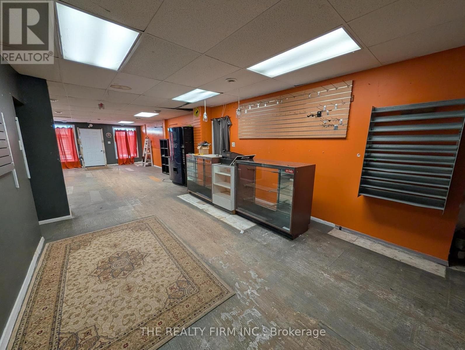 Retail at 755 Dundas Street, London East (East L), Ontario - Photo 5 - RE/MAX Garden City Realty