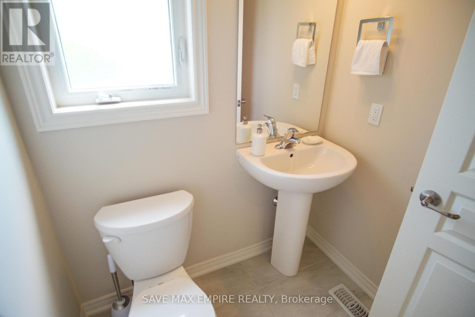 Single Family at 3423 DOMINION Road, Fort Erie (Ridgeway), Ontario - Photo 6 - RE/MAX Garden City Realty