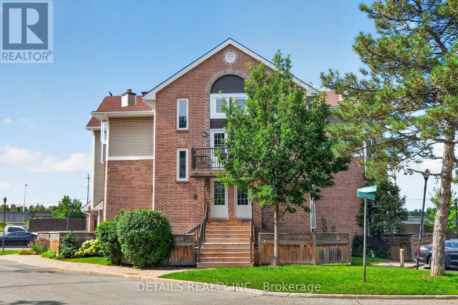 7- 1 Stonebank Crescent