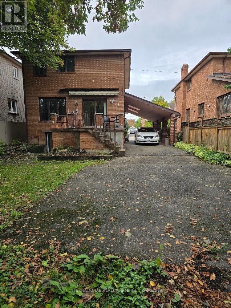 607 Coldstream Avenue