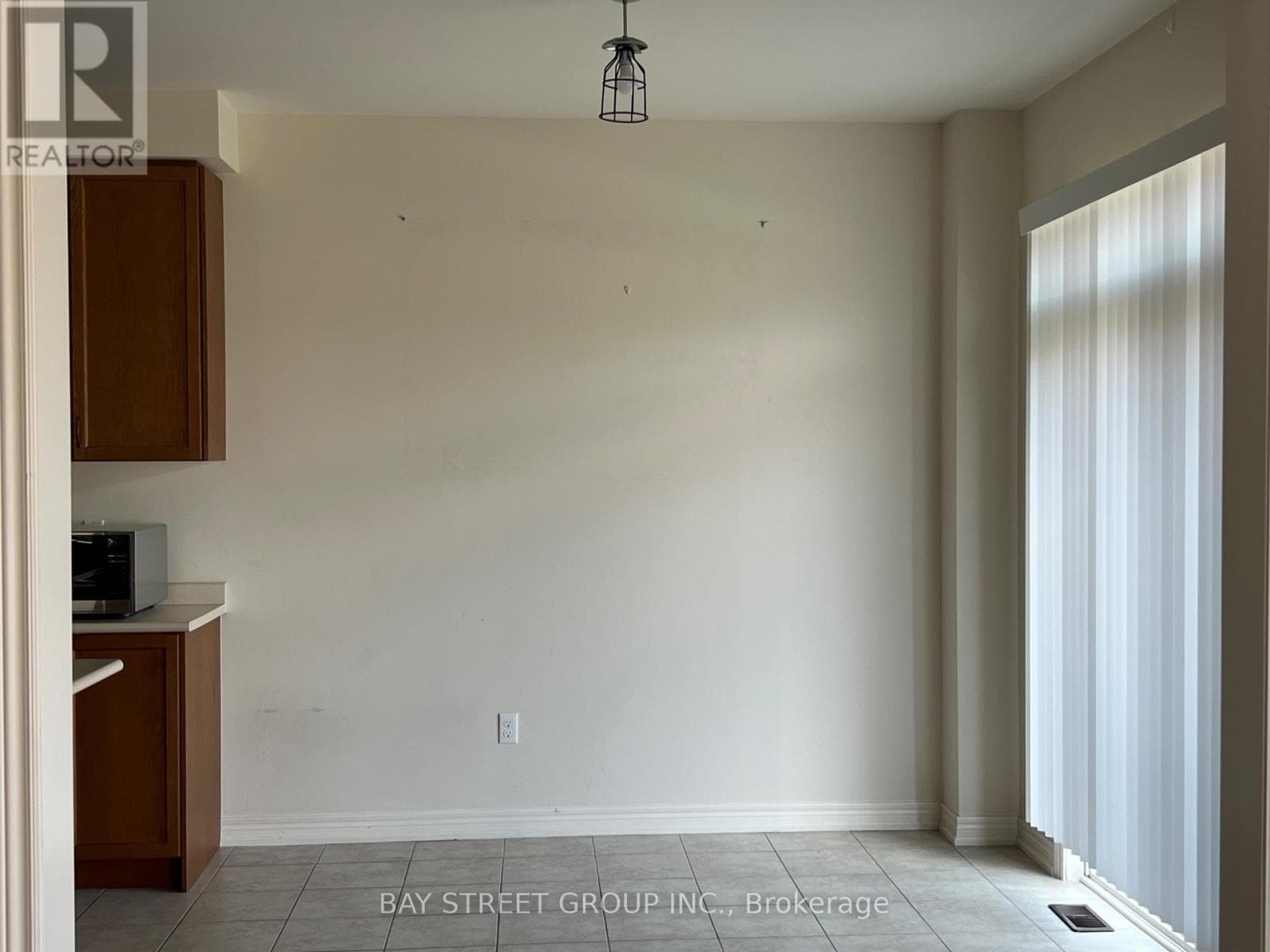 Single Family at 5 Charles Vogel Drive, Markham (Berczy), Ontario - Photo 3 - RE/MAX Garden City Realty