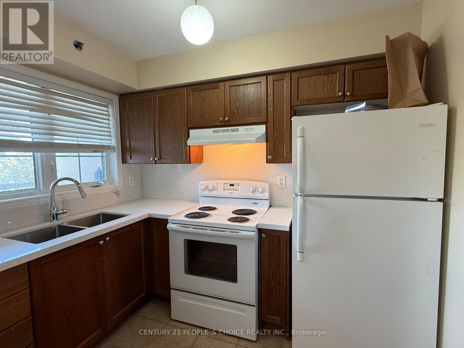 Single Family at 2- 9699 Jane Street, Vaughan (Maple), Ontario - Photo 3 - RE/MAX Garden City Realty