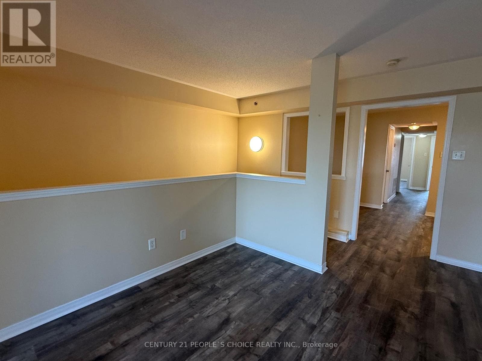 Single Family at 2- 9699 Jane Street, Vaughan (Maple), Ontario - Photo 6 - RE/MAX Garden City Realty