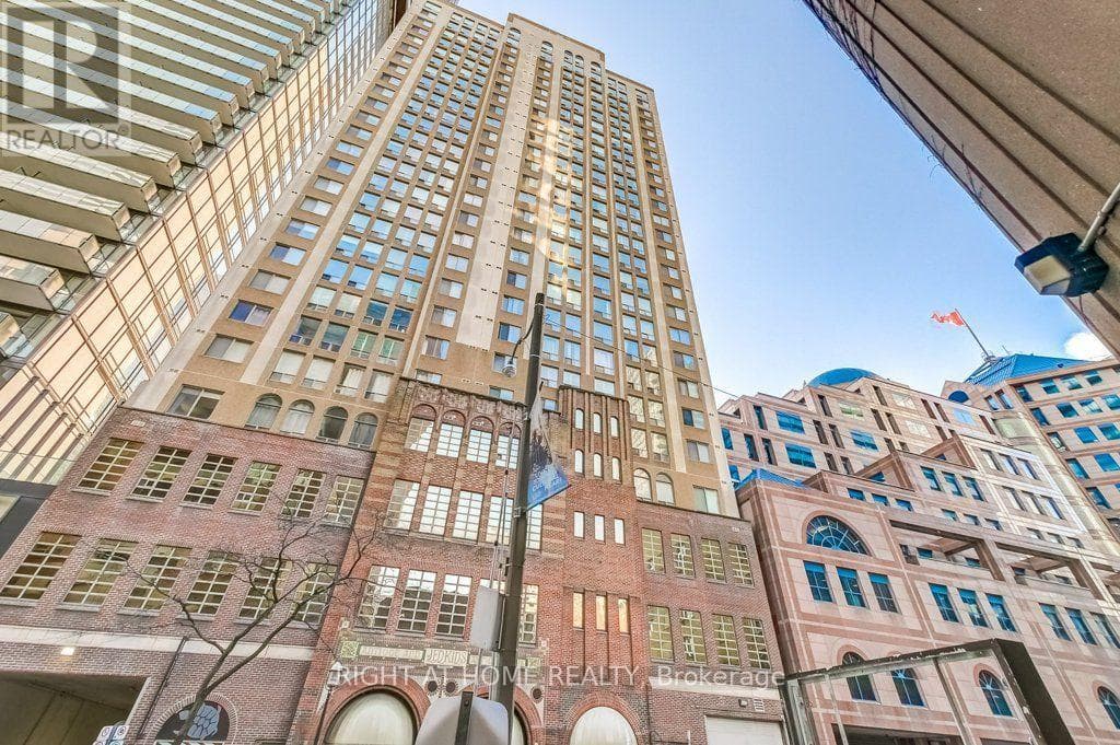 PH2- 25 Grenville Street