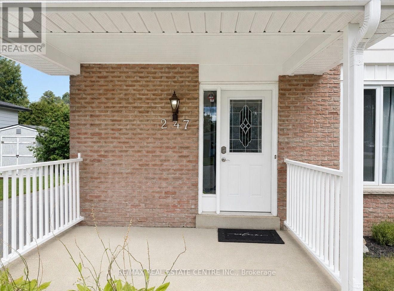 Single Family at 247 Eric Street, Clearview (Stayner), Ontario - Photo 2 - RE/MAX Garden City Realty